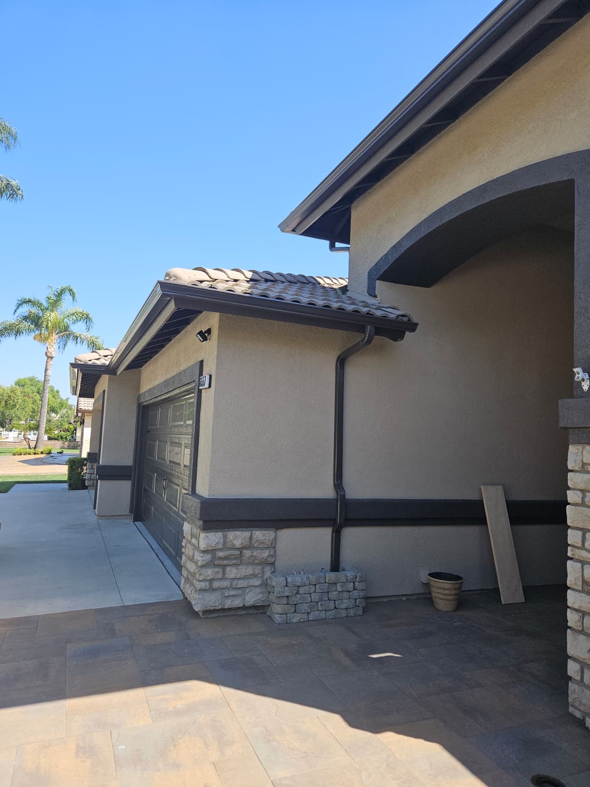 Rain gutter installation project